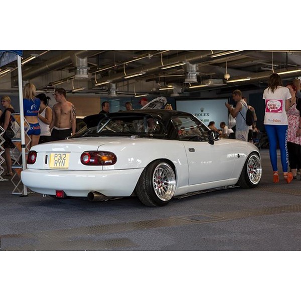 Llantas 15" JAPAN RACING JR-10 4x100 Llantas 15" JAPAN RACING JR-10 4x100