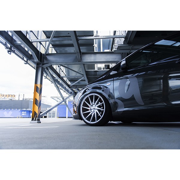 Llantas 17" Japan Racing  JR22 5x100 Llantas 17" Japan Racing JR22 5x100