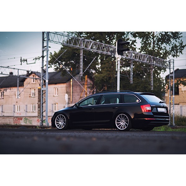 Llantas 17" Japan Racing  JR22 5x100 Llantas 17" Japan Racing JR22 5x100