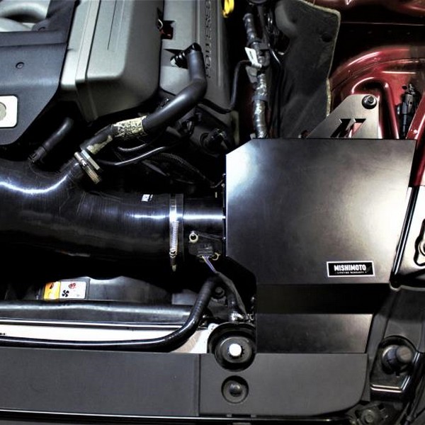 Kit de admisión Mishimoto Ford Mustang GT MK6 Kit de admisión Mishimoto Ford Mustang GT MK6